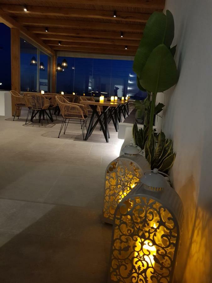 Hotel Avra Mykonos Tourlos Exterior foto